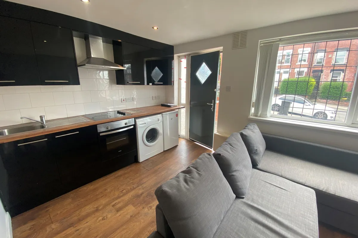 Flat Woodsley Road in Leeds