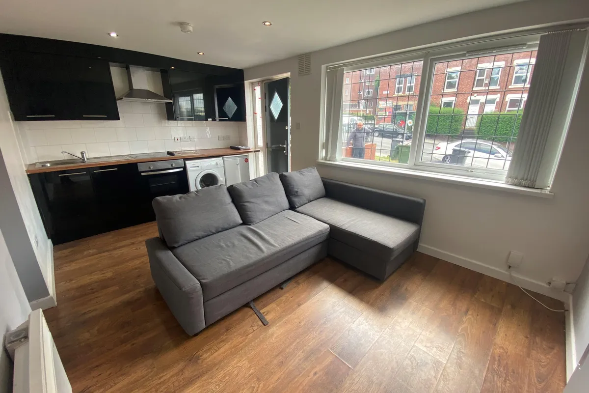 Flat Woodsley Road in Leeds