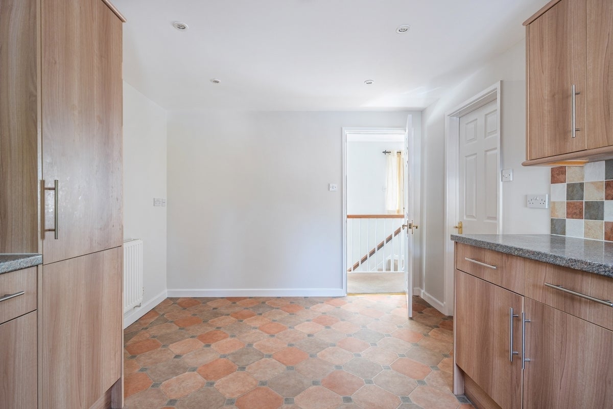 Flat George Lane in Marlborough