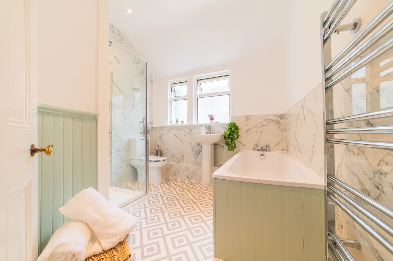 Flat Tydfil Place in Cardiff