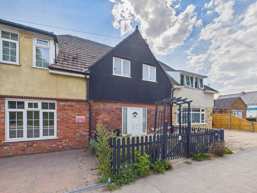 House High Street in South Holland