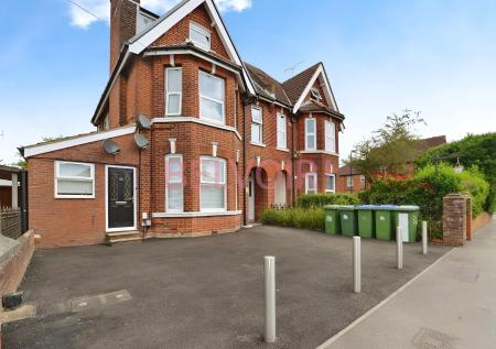 Flat Howard Road in Southampton
