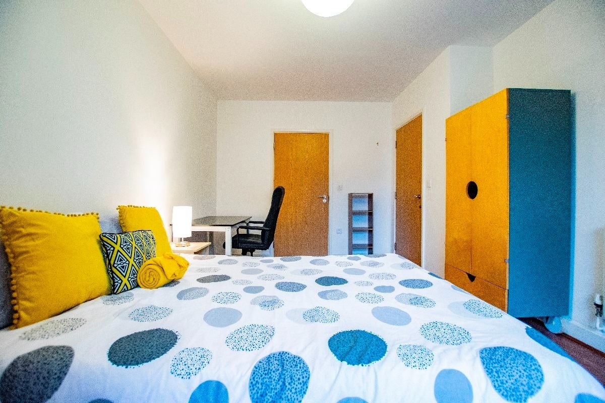 Room Florence Square in Greater London