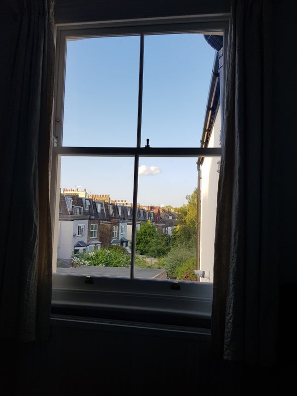 Room Wightman Road in Greater London