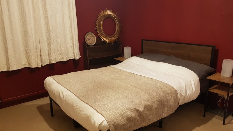 Room Wightman Road in Greater London