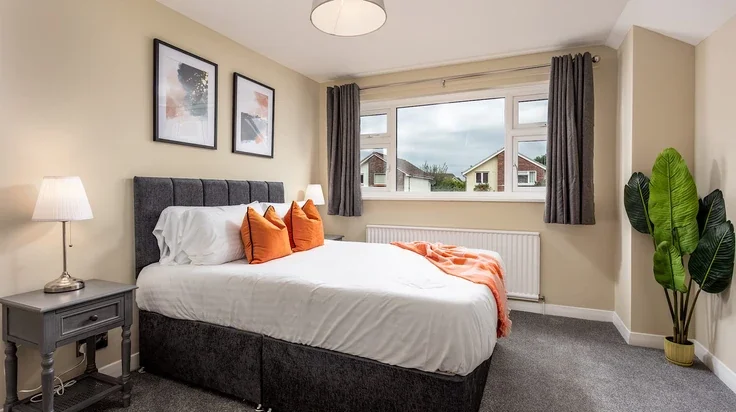 House Leeward Park in Ayr