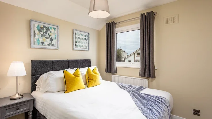 House Leeward Park in Ayr