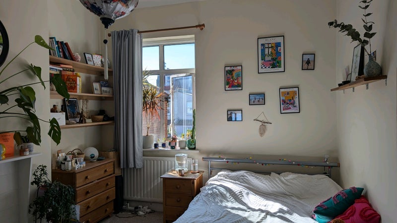 Room Hampden Road in Greater London