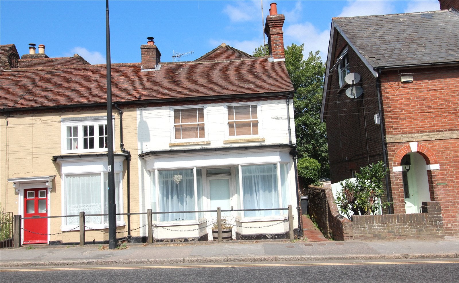 House Lewes Road / London Road in Wealden