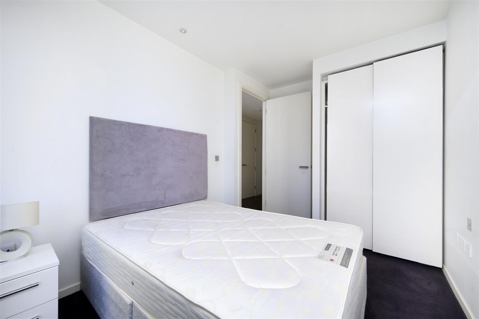 Flat Baltimore Wharf in Greater London