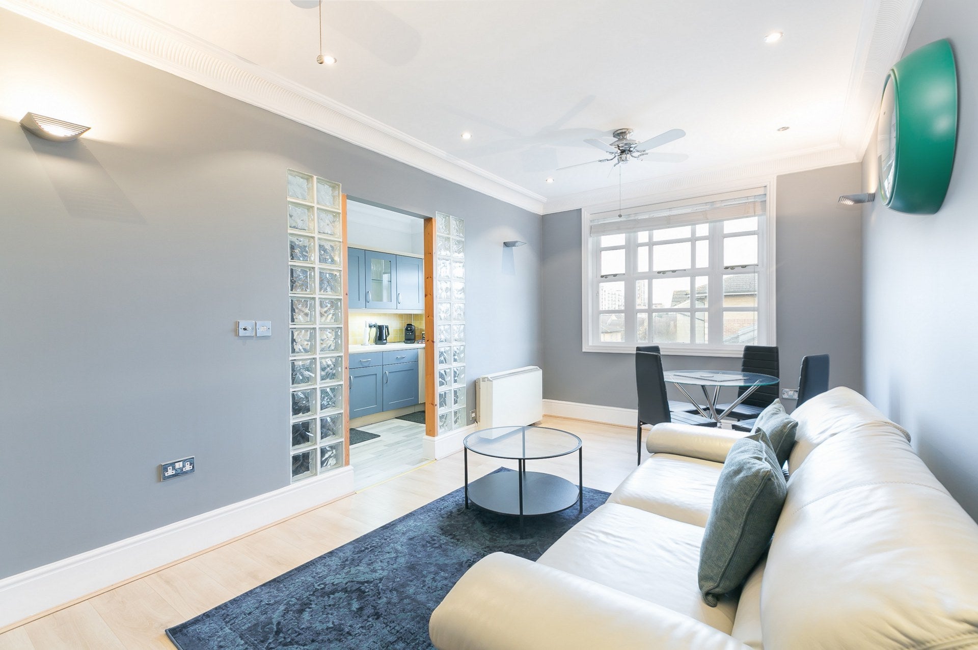 Flat Middleton Road in Greater London