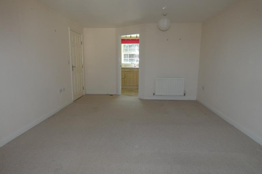 Flat Bridgewater Close in Salisbury