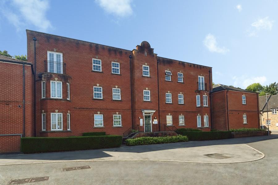 Flat Bridgewater Close in Salisbury