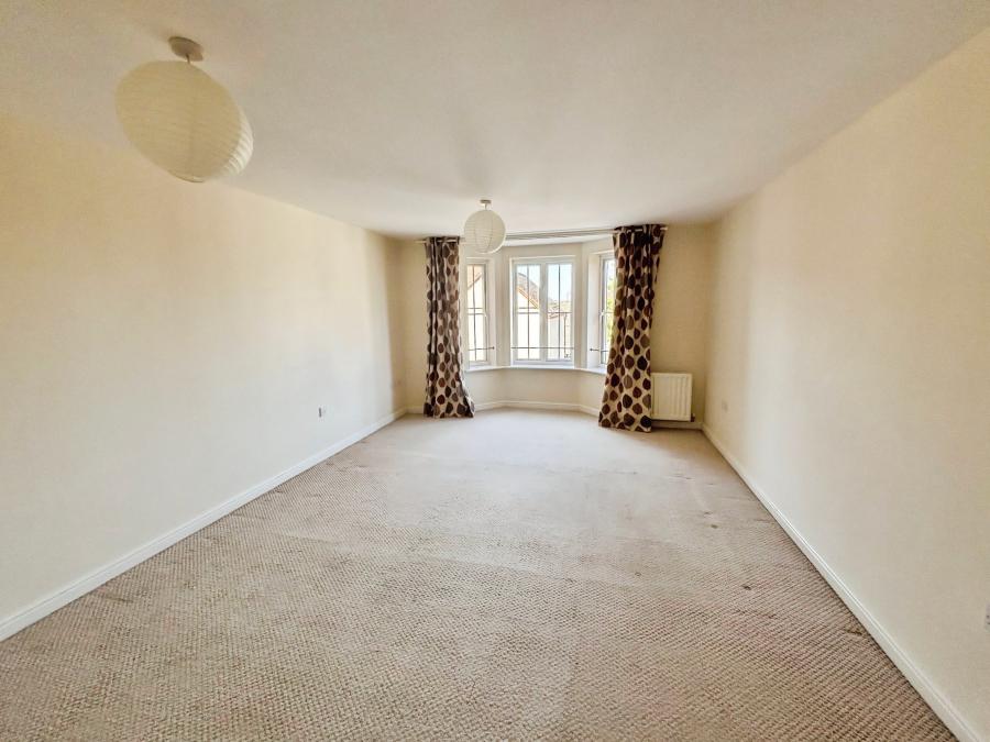 Flat Bridgewater Close in Salisbury