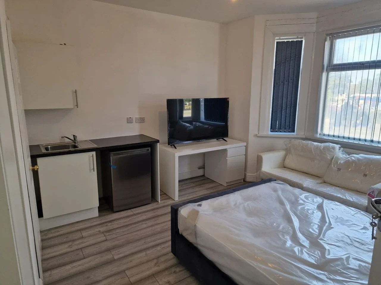 Room Uxbridge Road in Greater London