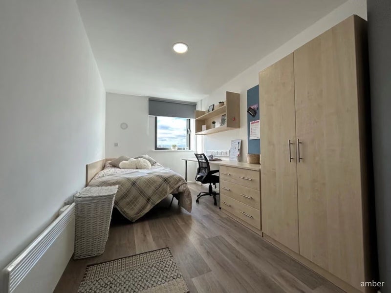 Room Mansfield Road in Nottingham