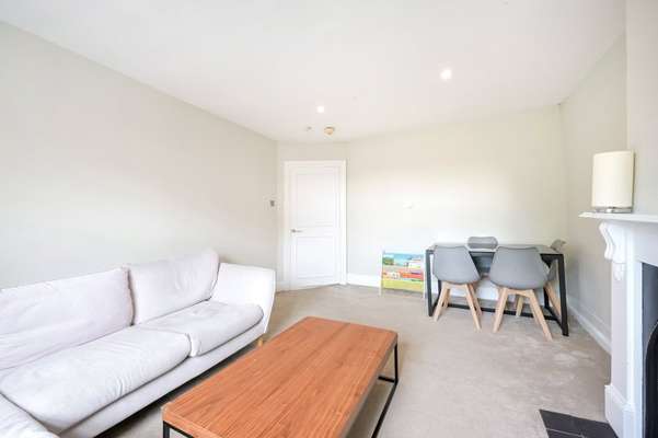 Flat Connaught Street in City of Westminster