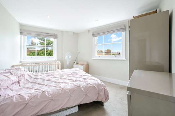 Flat Connaught Street in City of Westminster