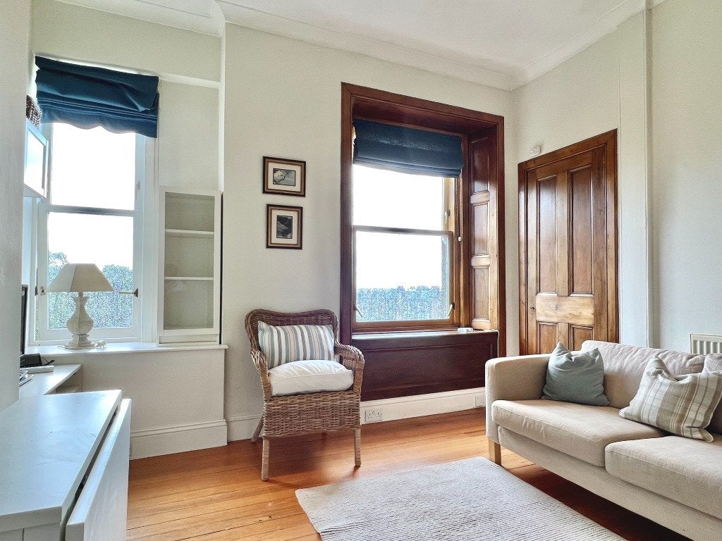 Flat Harrison Road in City of Edinburgh