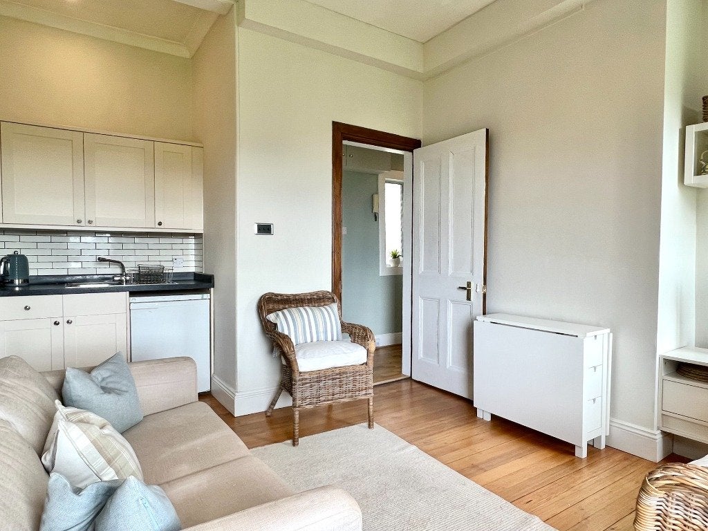 Flat Harrison Road in City of Edinburgh
