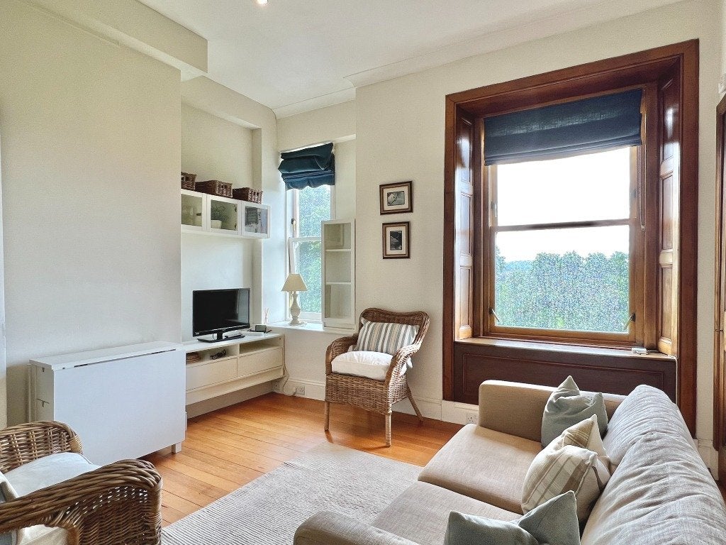 Flat Harrison Road in City of Edinburgh