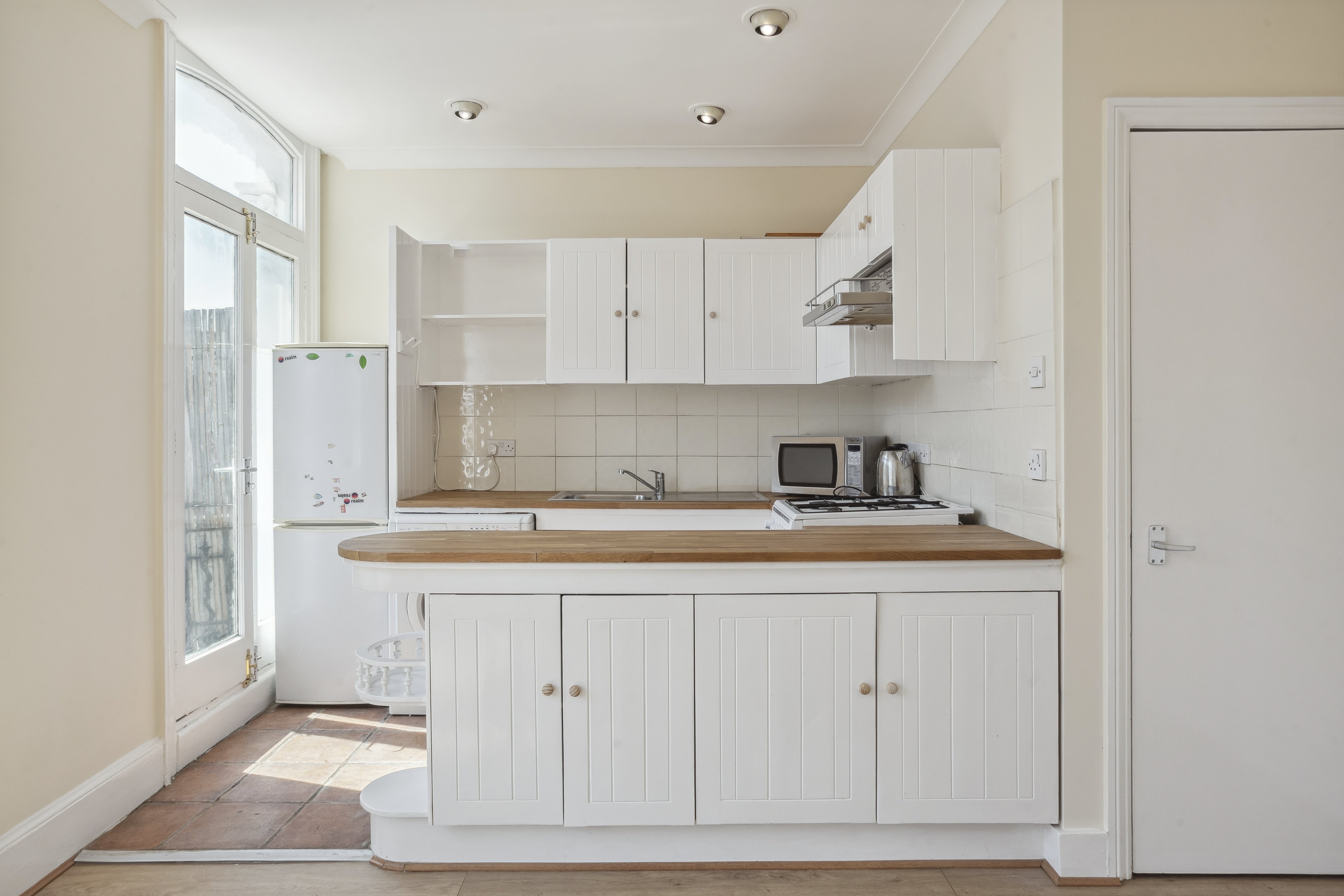 Flat Dawes Road in Greater London