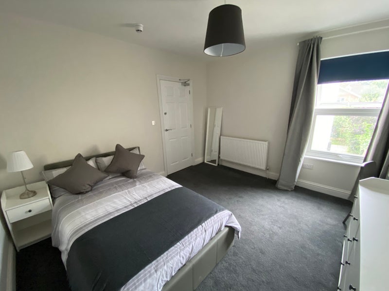 Room Hedley Street in Maidstone