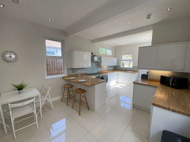 Room Hedley Street in Maidstone