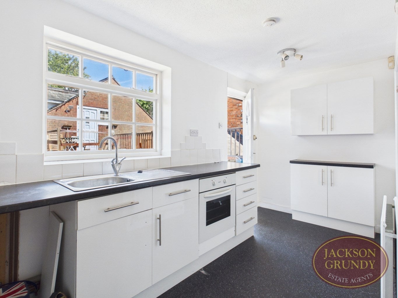 Flat Sheaf Street in Daventry