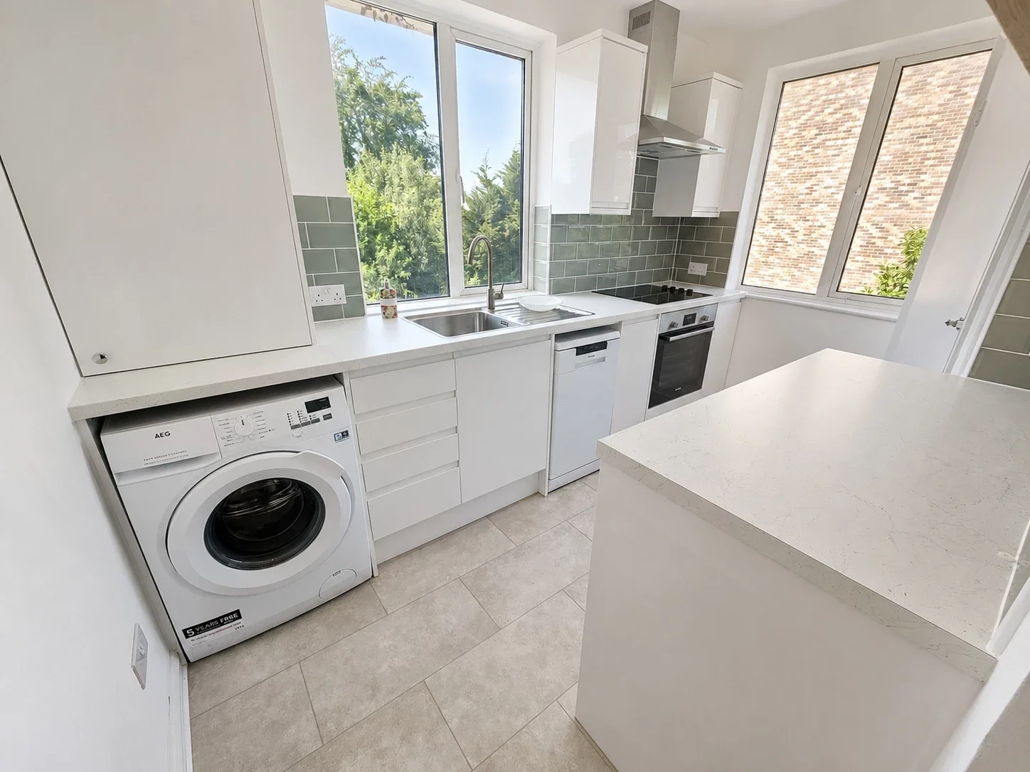 House Daws Lane in Greater London