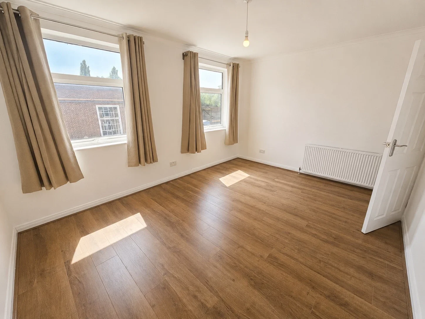 House Daws Lane in Greater London