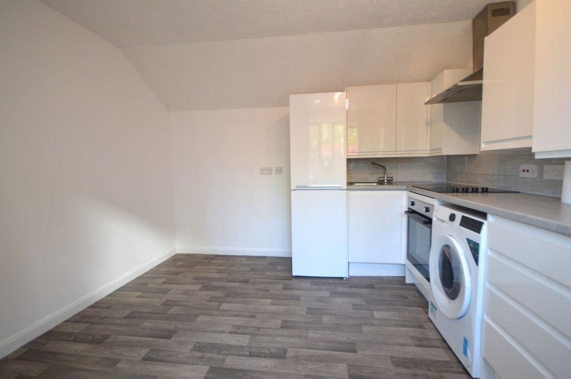Flat Sandridge Road in St Albans