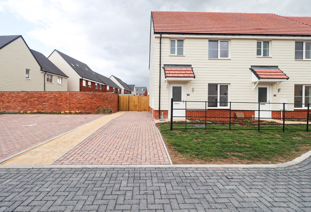 House Brocade Road in Test Valley