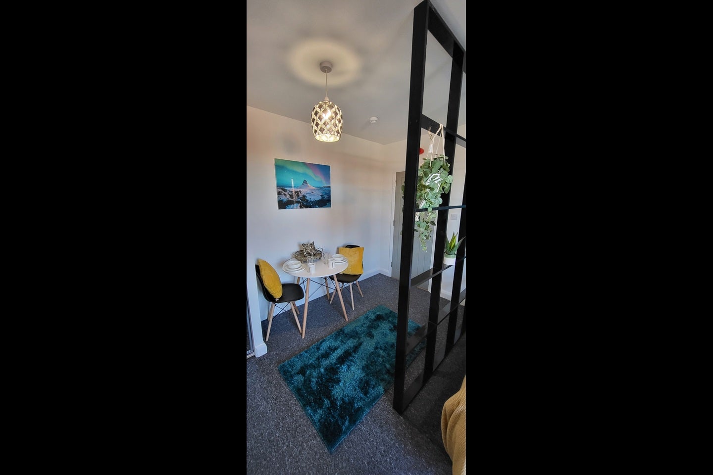 Room Saint James Road in Derby