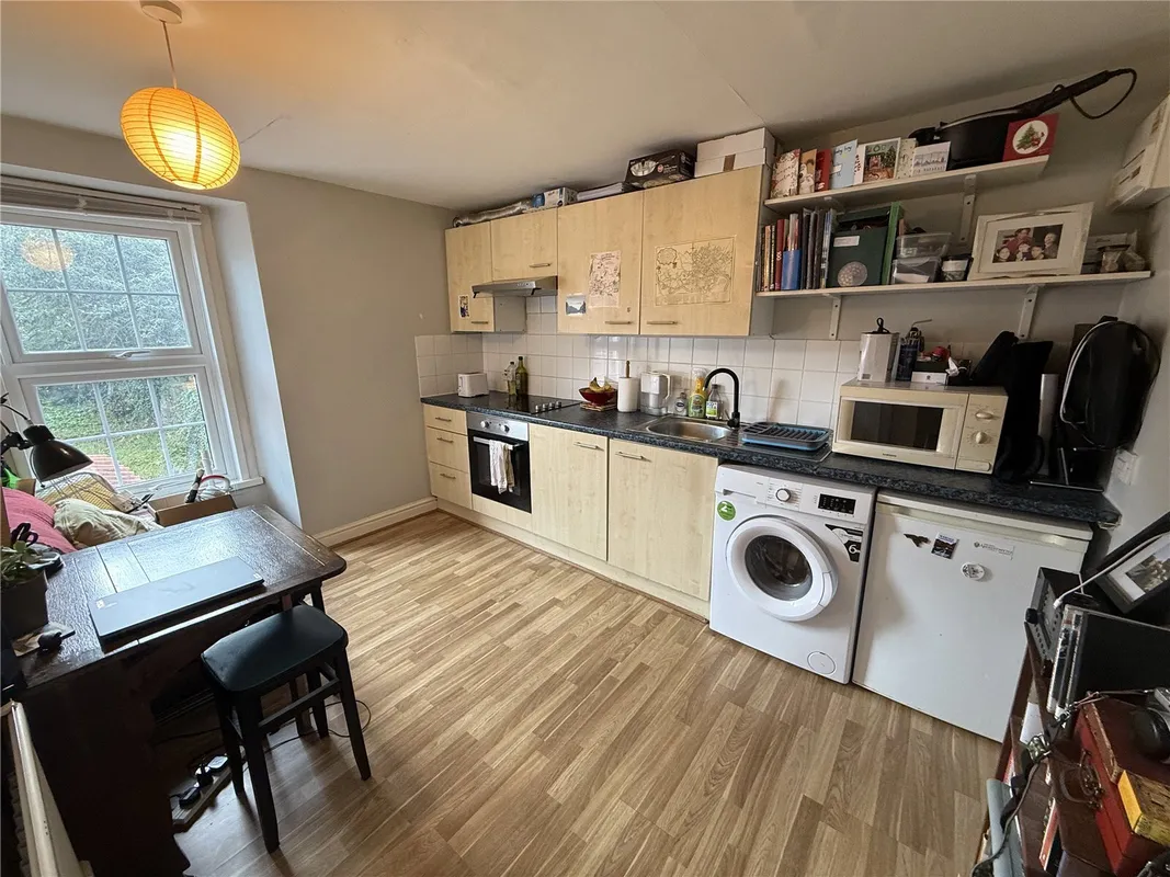 Flat Picton Street in Bristol