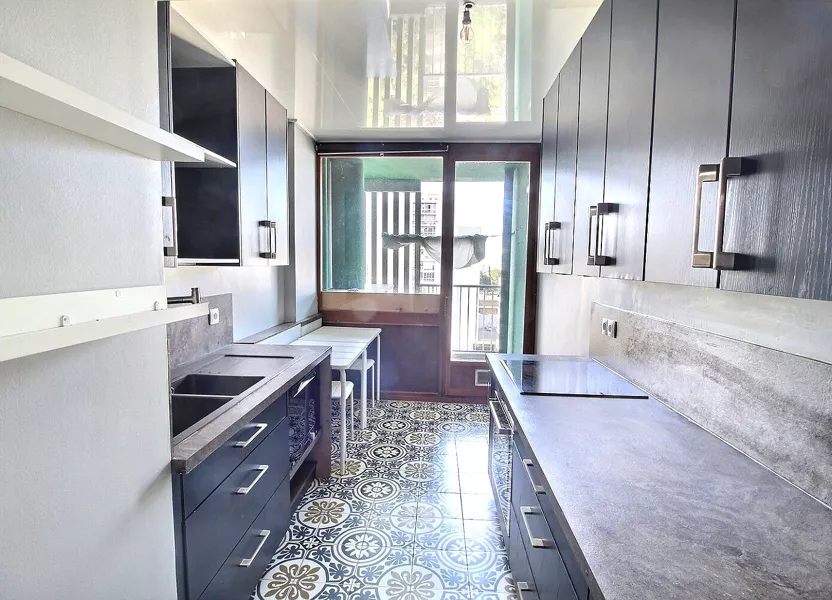 Appartement Avenue Beau Plan à Marseille