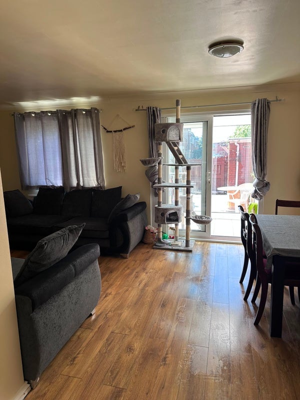 Room Kelling Walk in Manchester