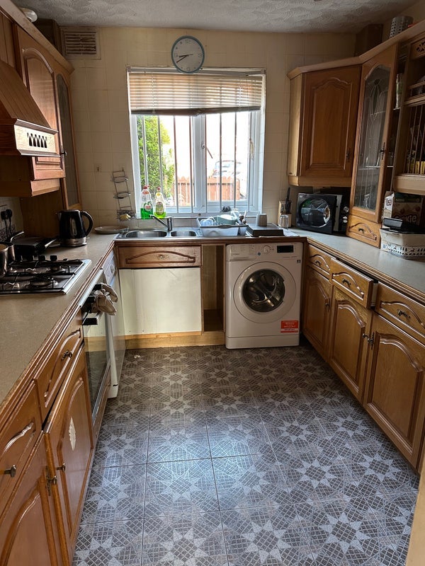 Room Kelling Walk in Manchester