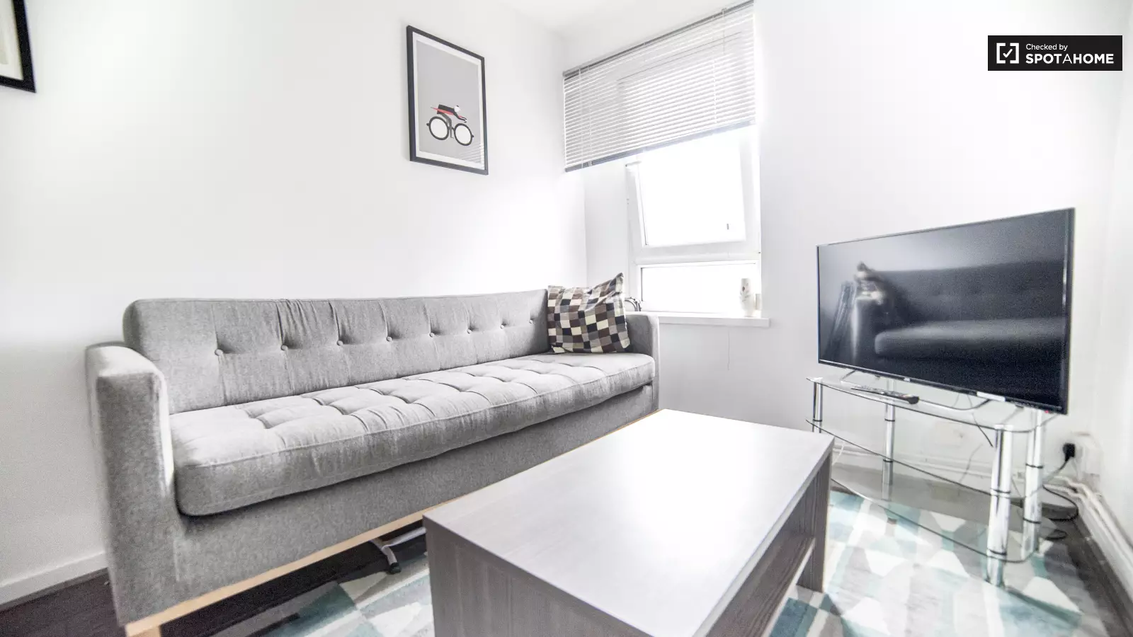 Flat Burcham Street in Greater London