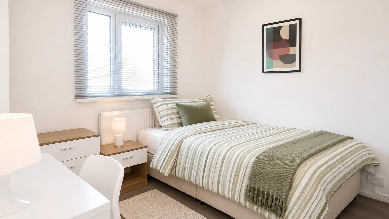 Room Burcham Street in Greater London