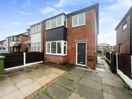 House Wigan Road in Leigh