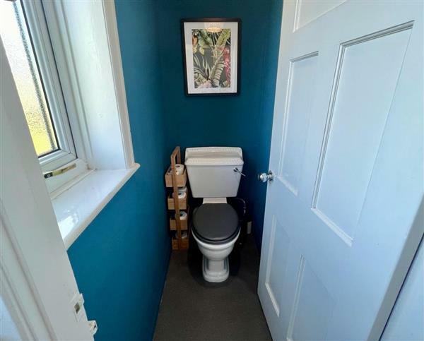 Room Nuthurst Road in Manchester