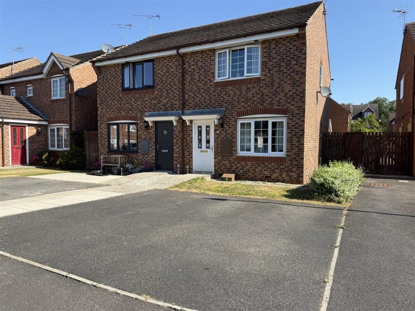 House Chestnut Drive in Eggborough