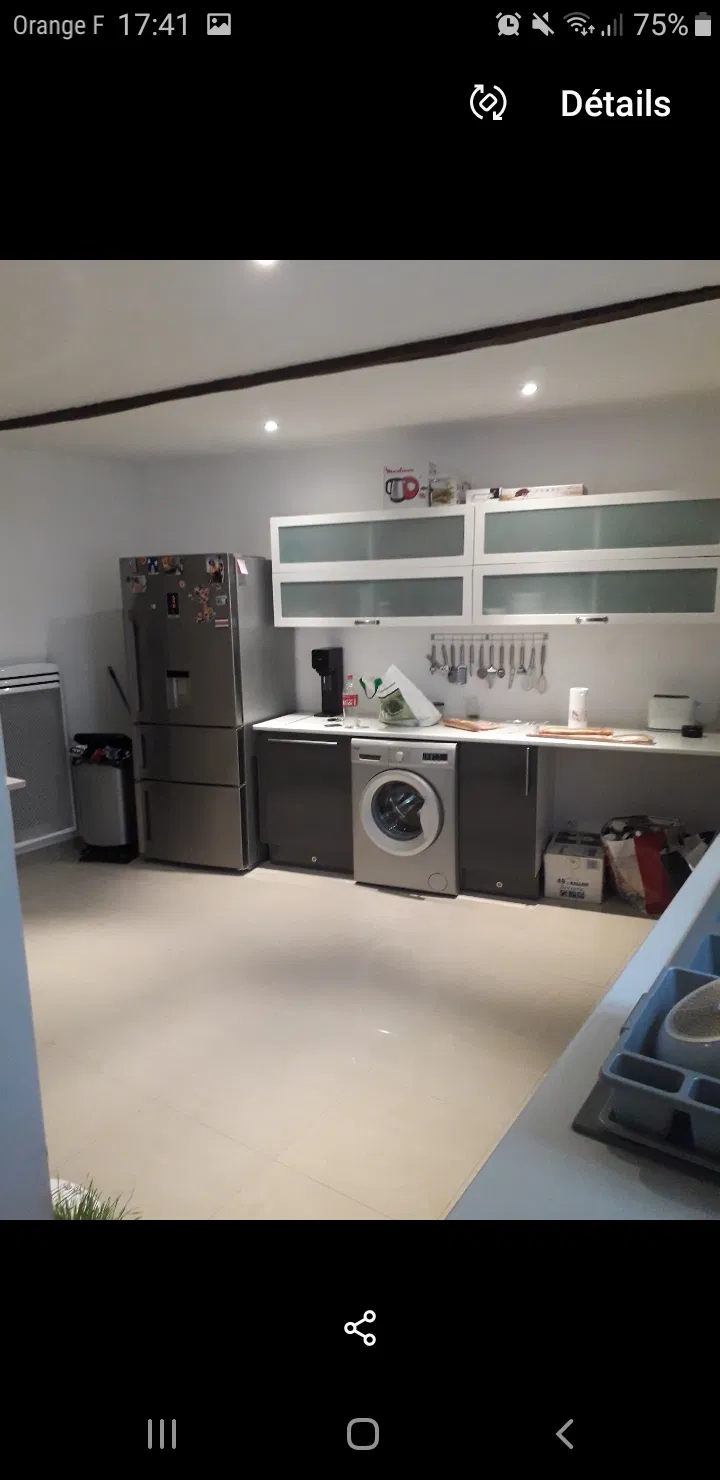 Room Rue Gérard de Séroux in Béthisy-Saint-Martin