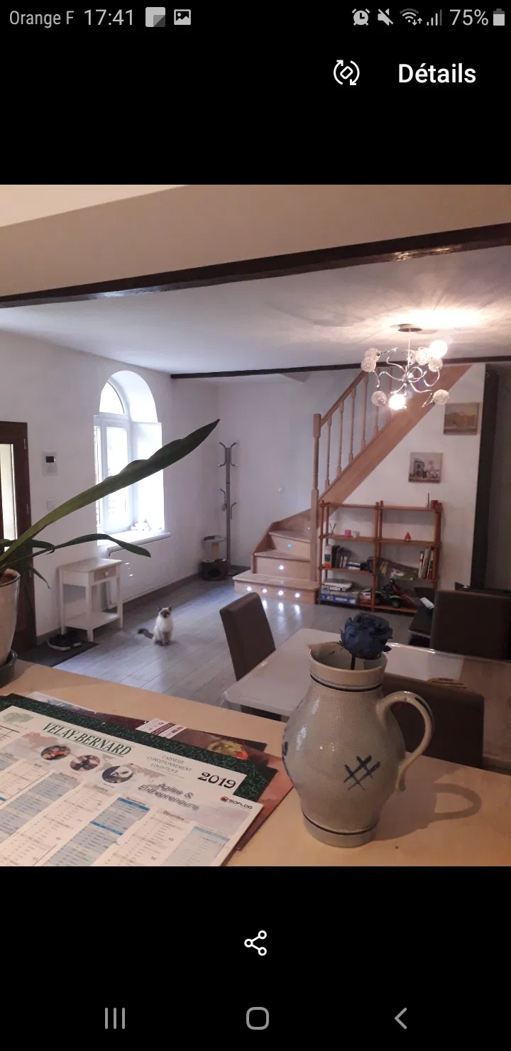 Room Rue Gérard de Séroux in Béthisy-Saint-Martin