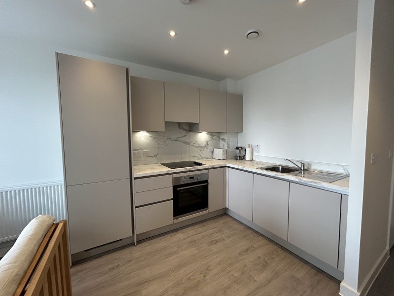 Flat Brook Avenue in Greater London