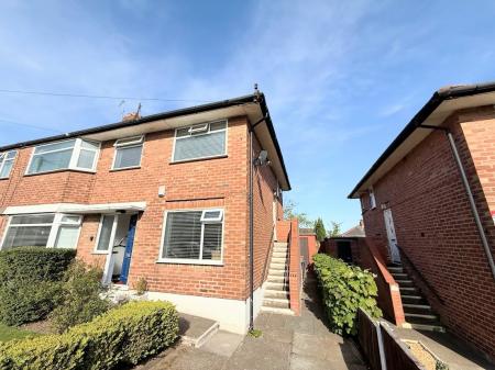 Flat Hughes Avenue in Liverpool