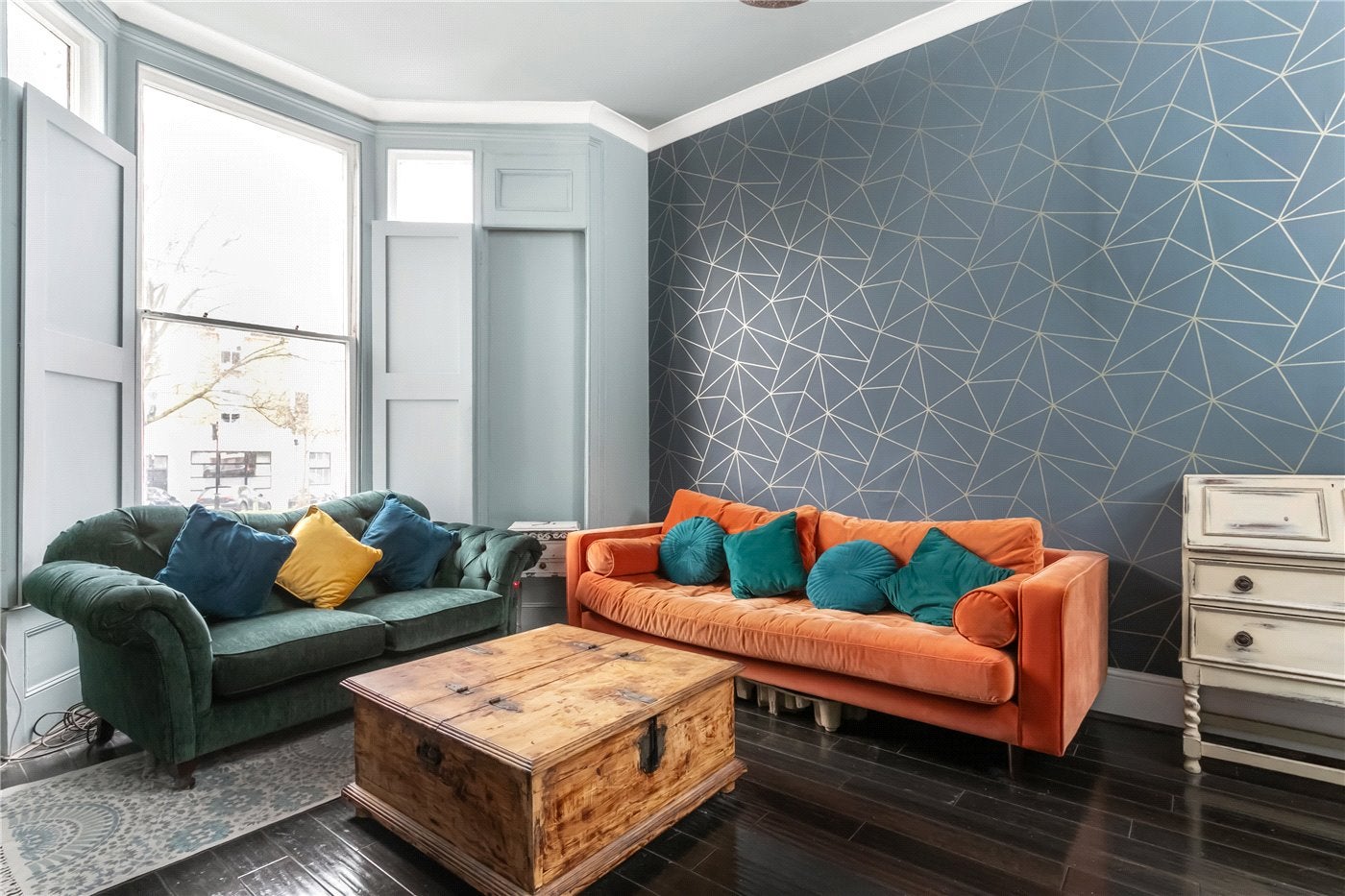 Flat Petherton Road in Greater London