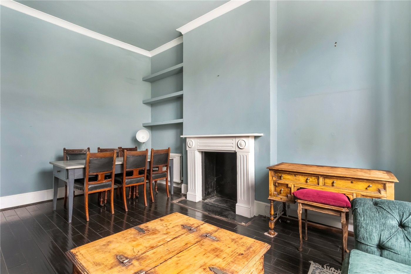 Flat Petherton Road in Greater London