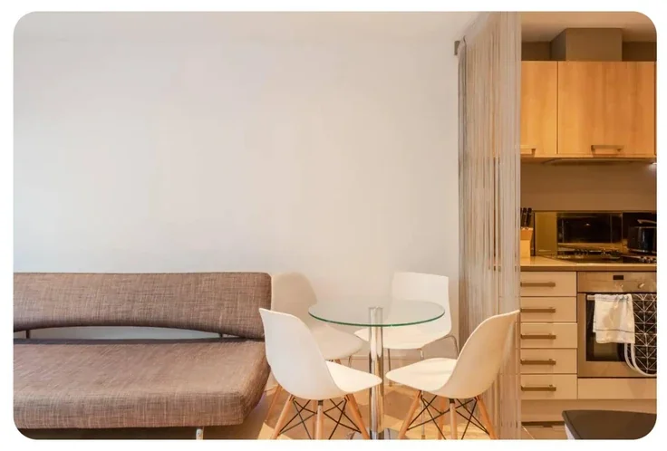 Flat Pentonville Road in Greater London